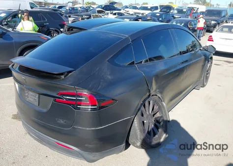 2023 Tesla Model X Dual Motor All-Wheel Drive/Standard Range z USA, uszkodzony, nr VIN 7SAXCAE52PF377914